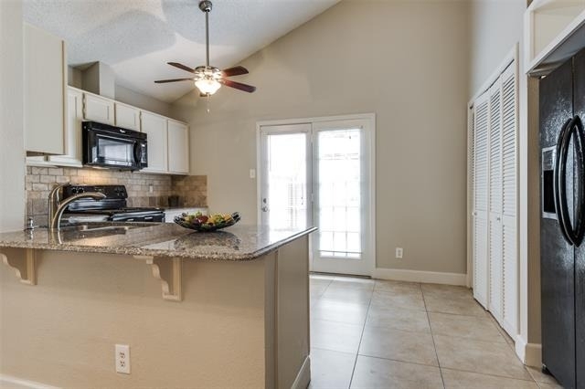 1461 Javelin Way - Photo 2