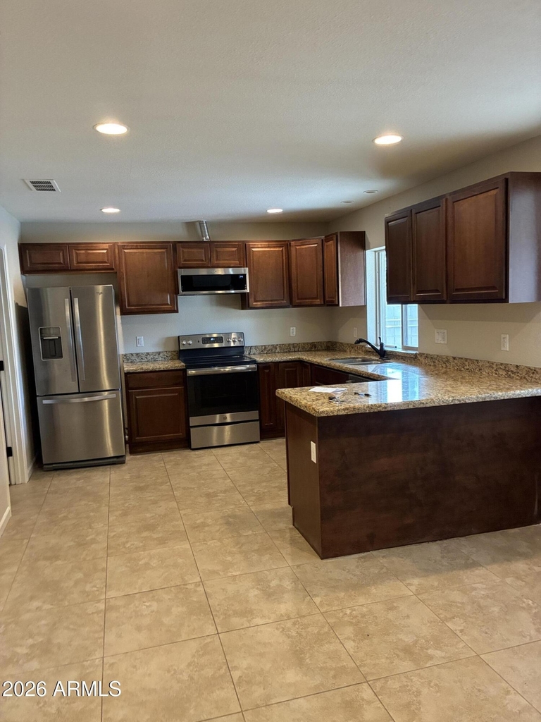 2058 E Fremont Drive - Photo 4