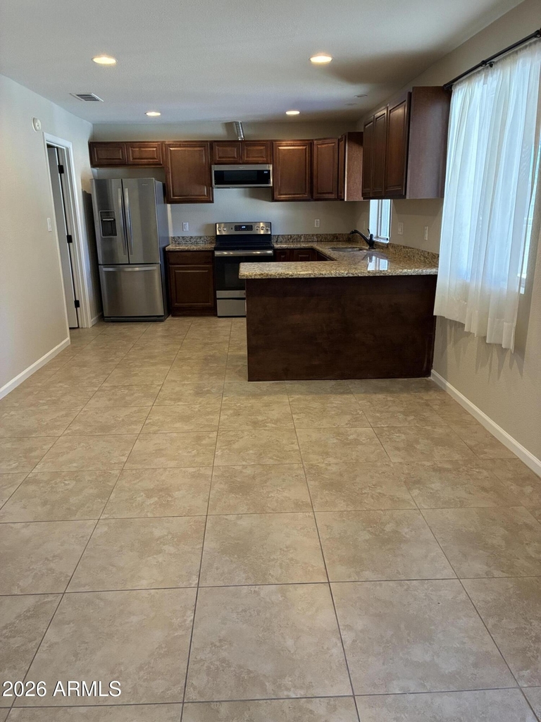 2058 E Fremont Drive - Photo 3