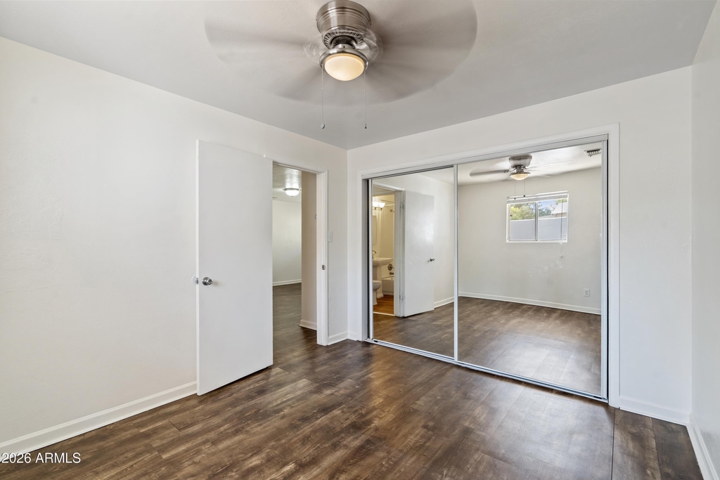 1222 S Farmer Avenue - Photo 7