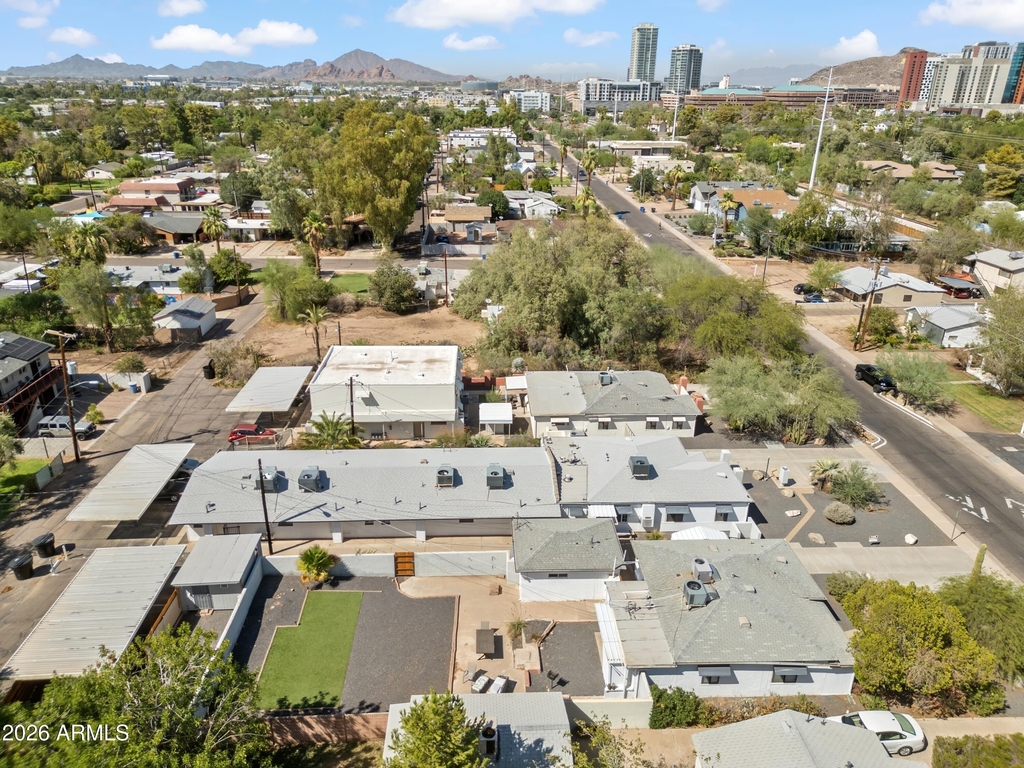 1222 S Farmer Avenue - Photo 11