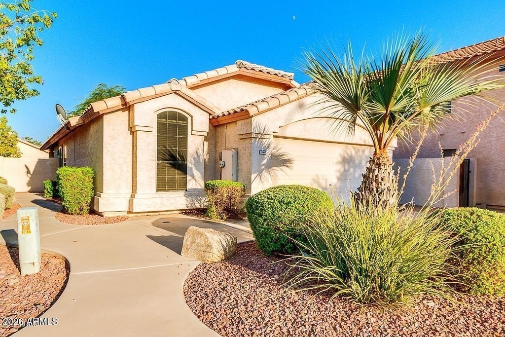 1381 S Yucca Place - Photo 0