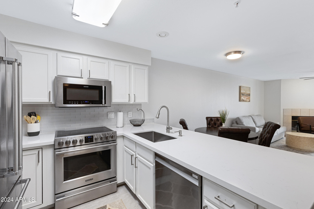10080 E Mountainview Lake Drive - Photo 1