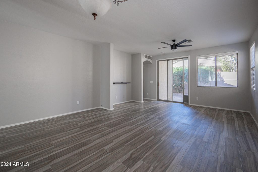 7312 E Mills Street - Photo 4