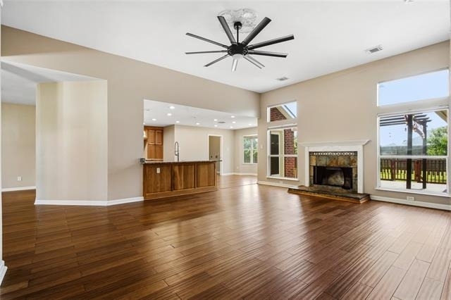 2621 Taylor Boulevard - Photo 2