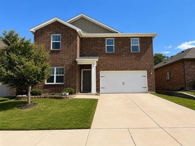 824 Juniper Street - Photo 0