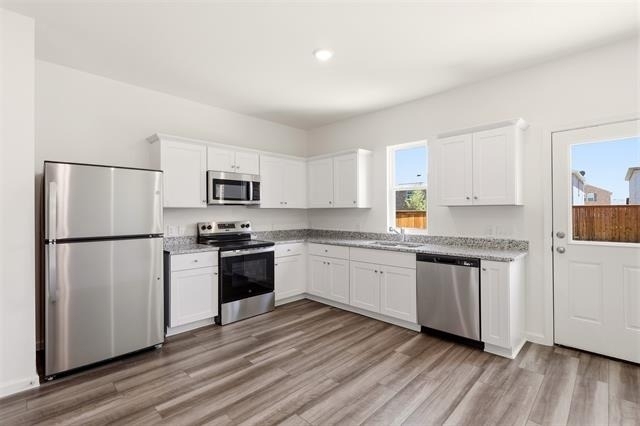 14126 Donahue Street - Photo 2