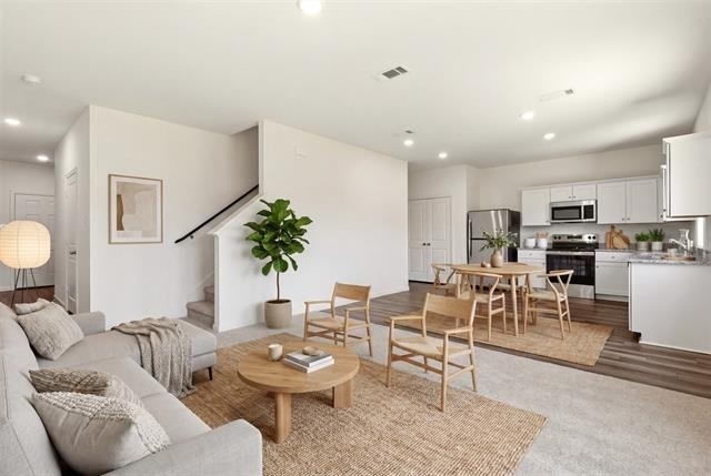 14126 Donahue Street - Photo 1
