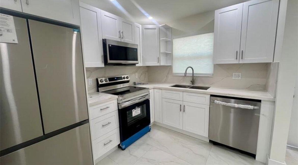 2801 N 34th Avenue - Photo 0
