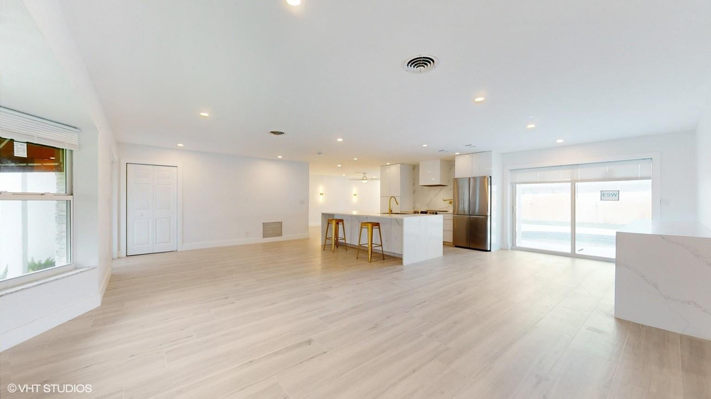4761 Ne 28th Avenue - Photo 6