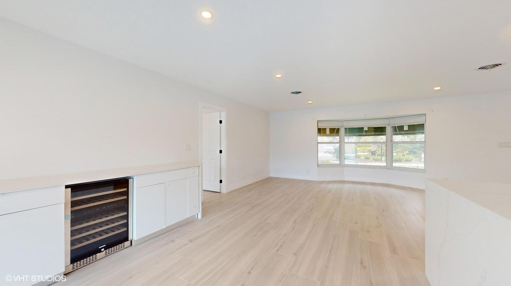 4761 Ne 28th Avenue - Photo 8