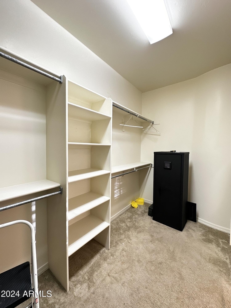 2303 E Dogwood Drive - Photo 16