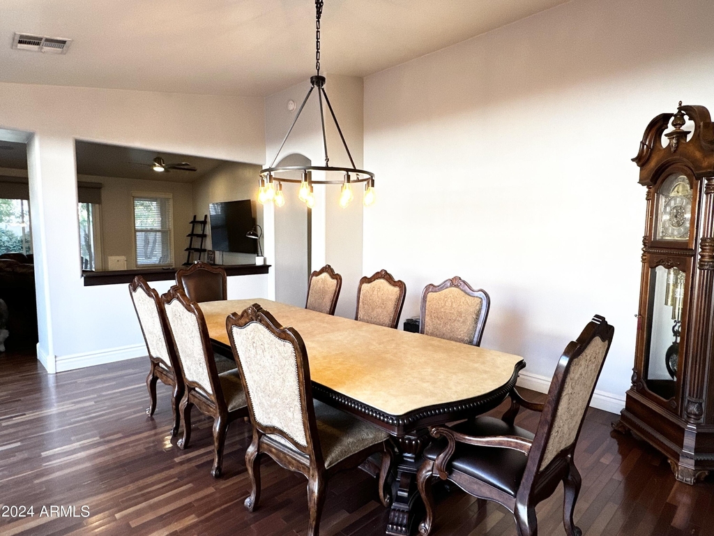 2303 E Dogwood Drive - Photo 19
