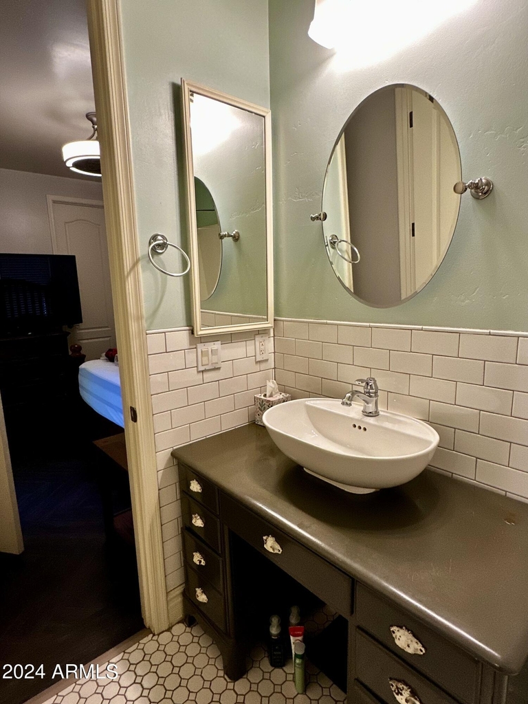 2303 E Dogwood Drive - Photo 47