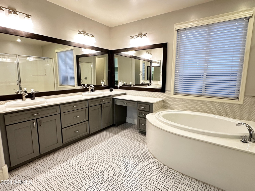 2303 E Dogwood Drive - Photo 13