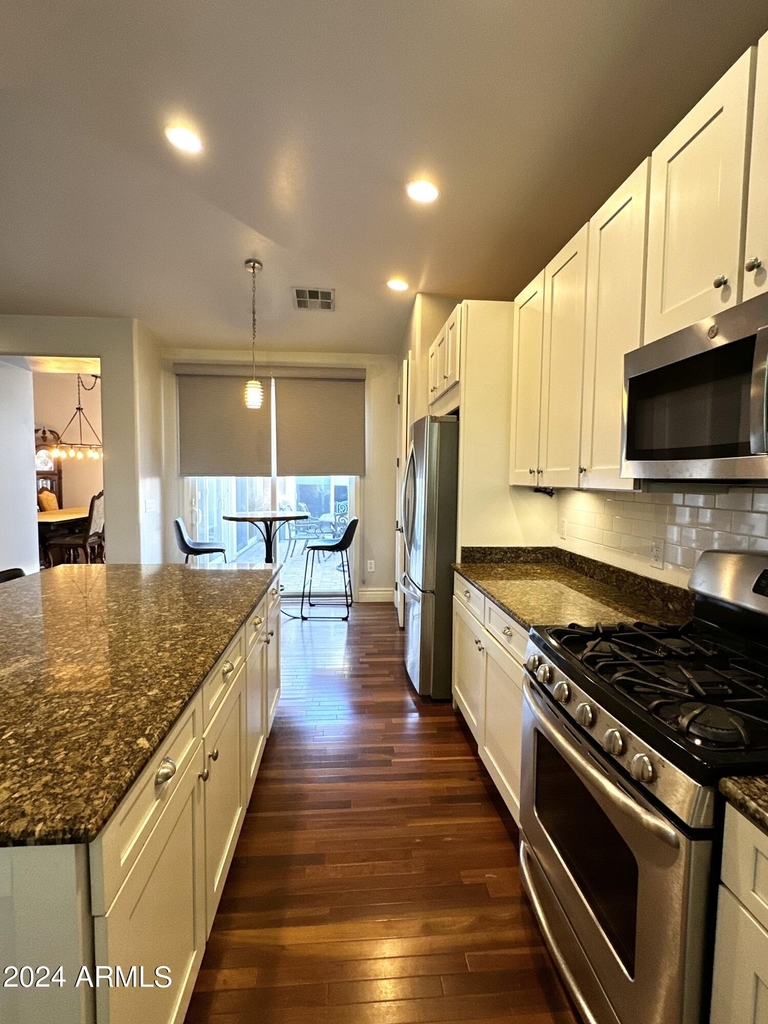2303 E Dogwood Drive - Photo 29