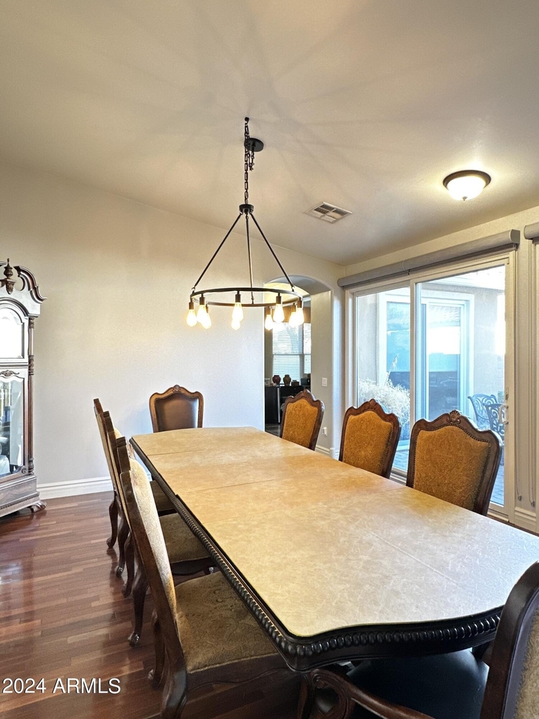 2303 E Dogwood Drive - Photo 21