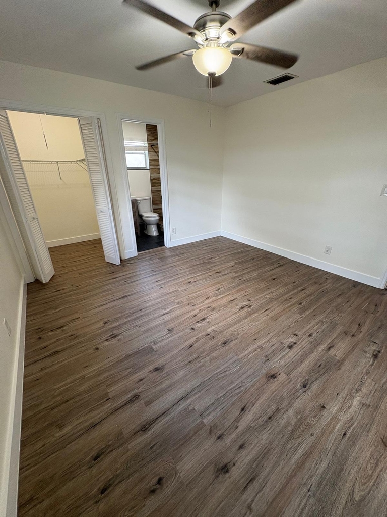 2889 Sw 19th Place - Photo 8