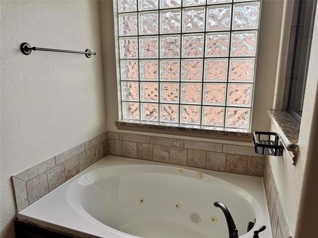 9001 Blue Water Drive - Photo 26