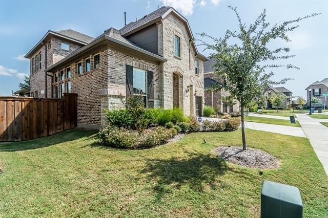 852 Sweet Iron Road - Photo 1