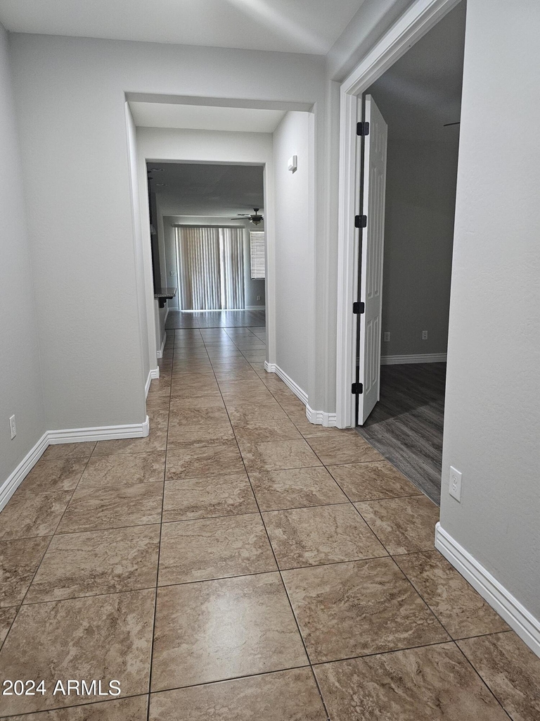 27284 N Skipping Rock Road - Photo 18