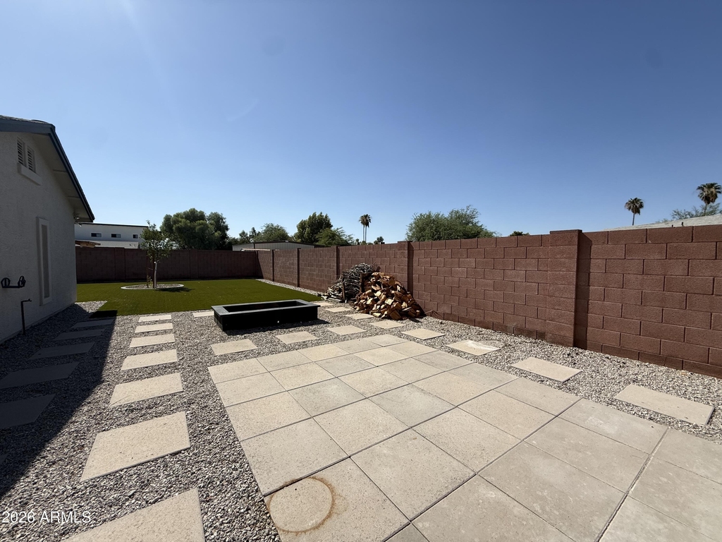2116 E Marconi Avenue - Photo 14