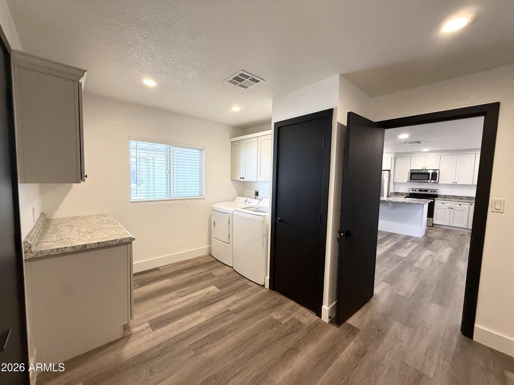 2116 E Marconi Avenue - Photo 13
