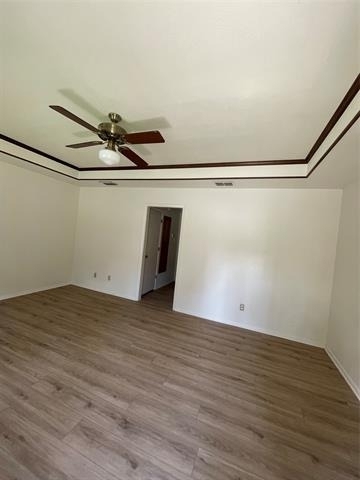 1501 W Houston - Photo 1
