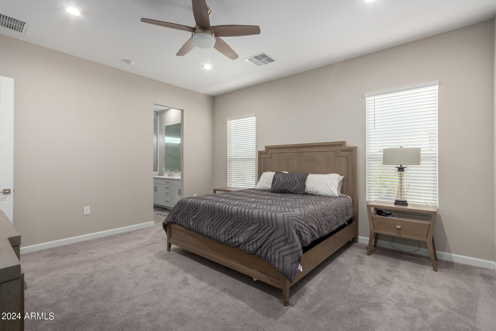 10472 W Adam Avenue - Photo 10
