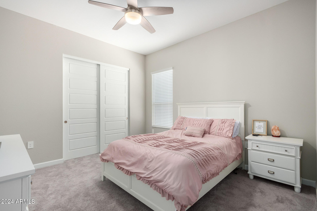 10472 W Adam Avenue - Photo 15