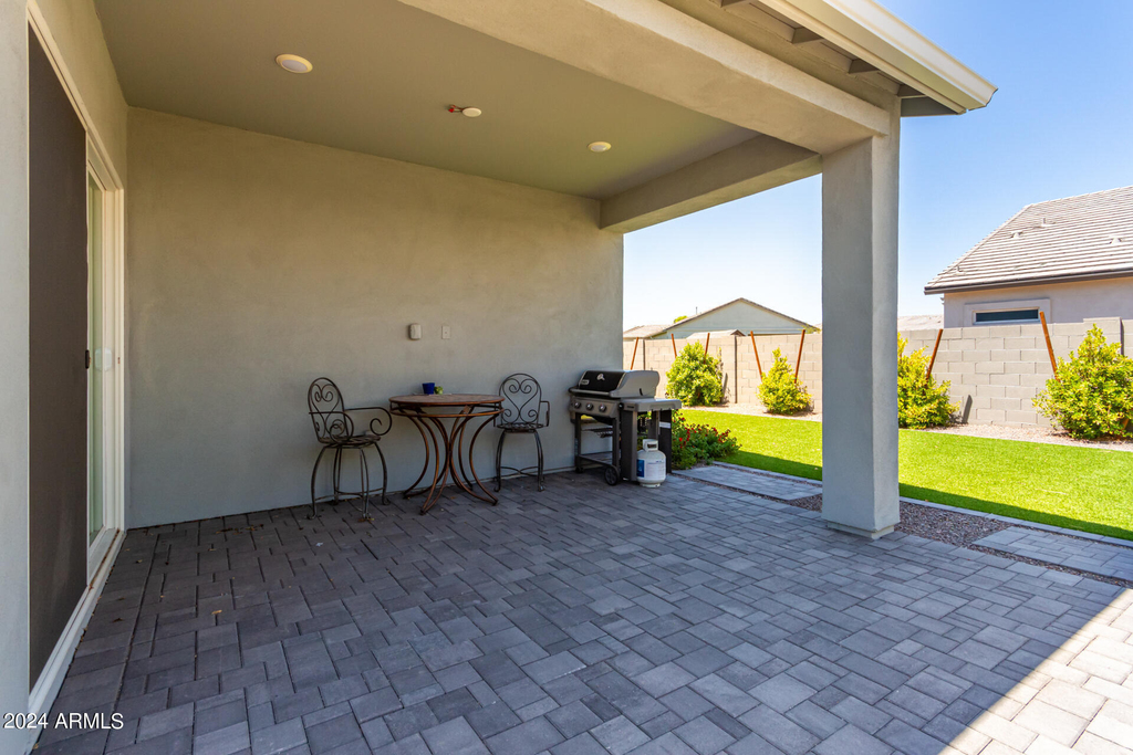 10472 W Adam Avenue - Photo 24