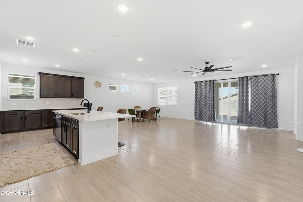 4650 W Gilbert Lane - Photo 3