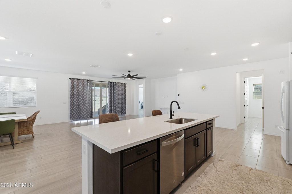 4650 W Gilbert Lane - Photo 9