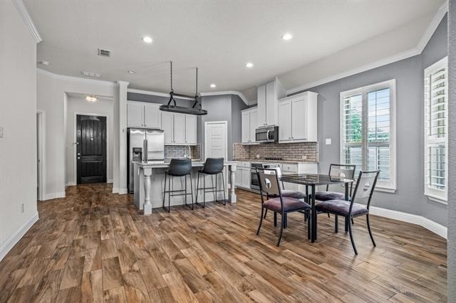 840 Parkside Drive - Photo 7