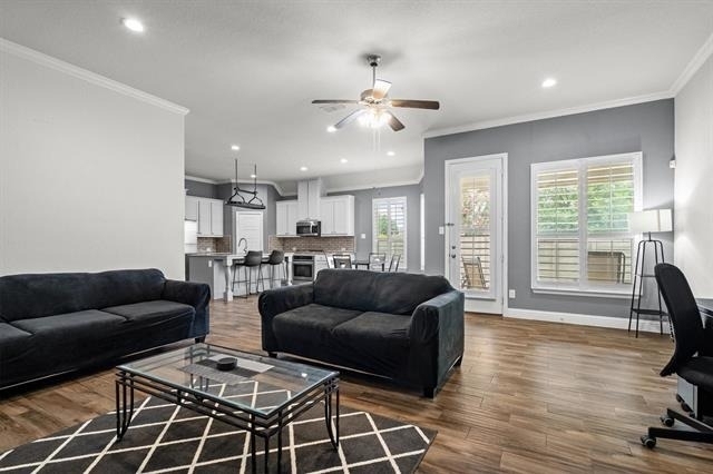 840 Parkside Drive - Photo 12