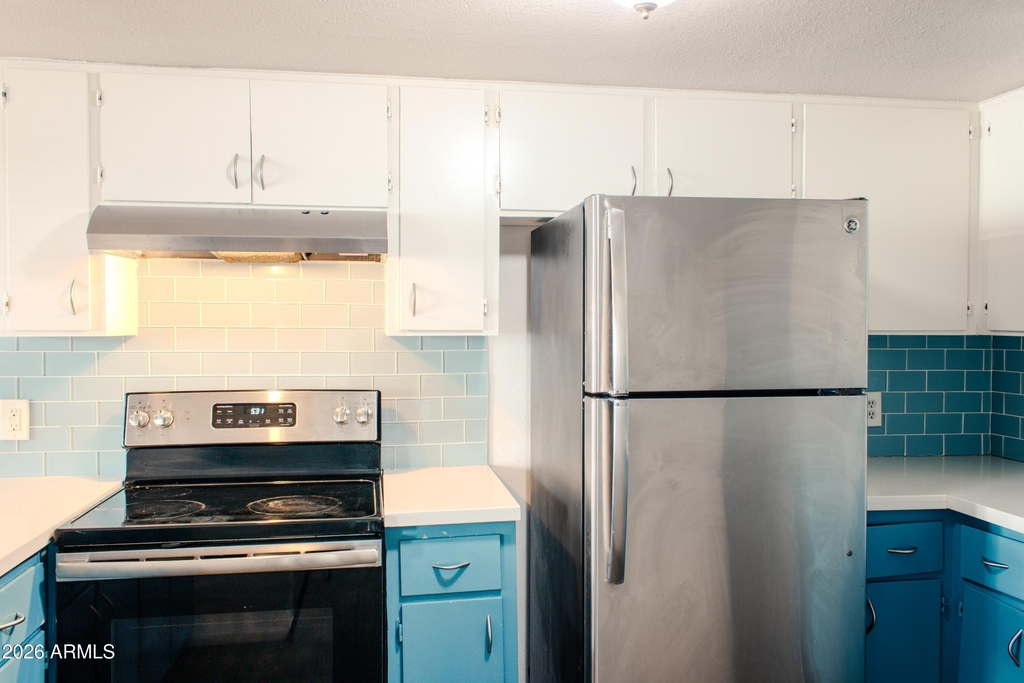 6528 N 17th Avenue - Photo 1