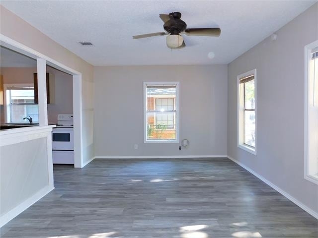 1014 Peak Street - Photo 5