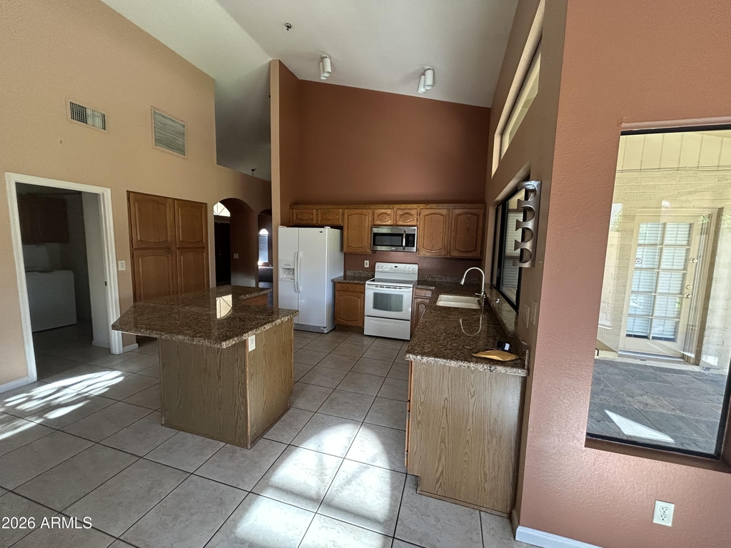 9274 E Corrine Drive - Photo 9