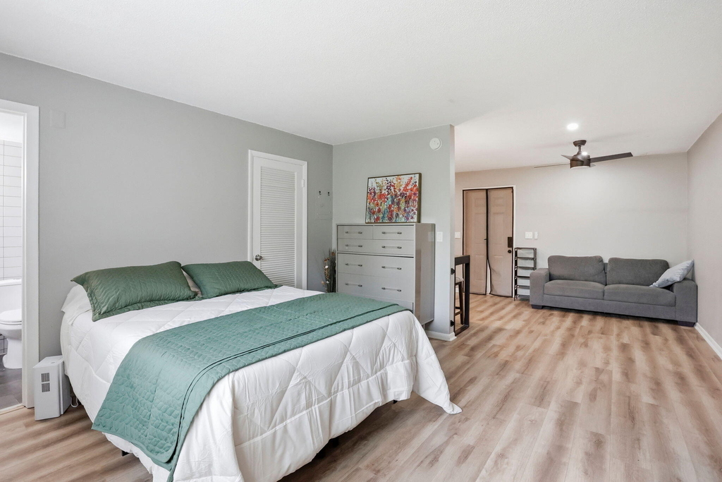 1204 S Lake Drive E - Photo 10
