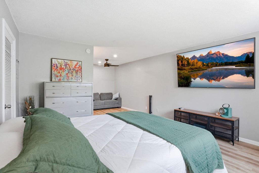 1204 S Lake Drive E - Photo 9
