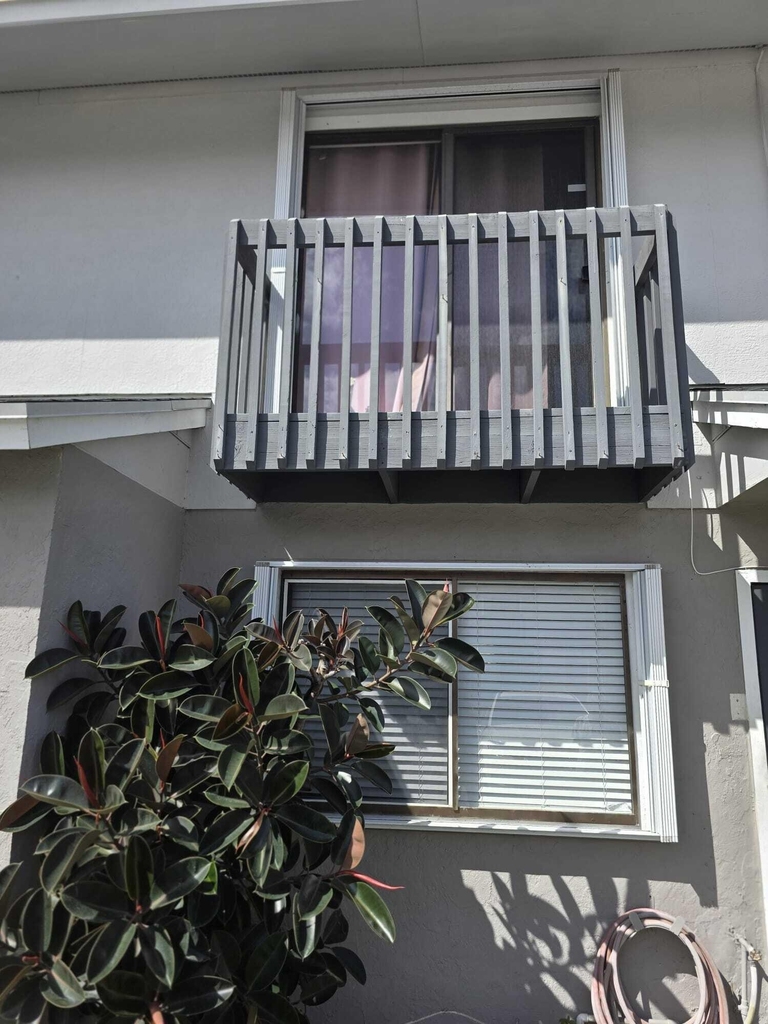 5204 Bayside Drive - Photo 2