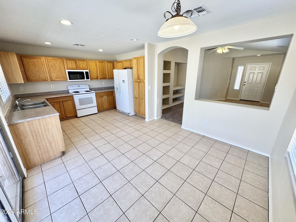 35 N 123rd Drive - Photo 0