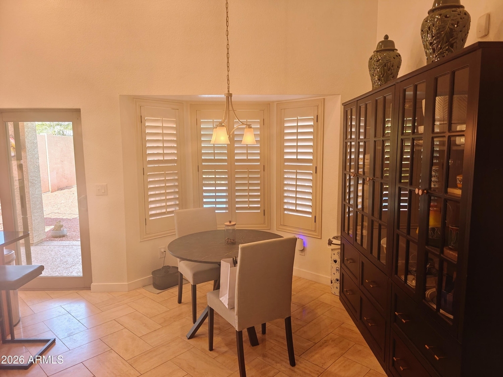 16025 S 12th Place - Photo 7