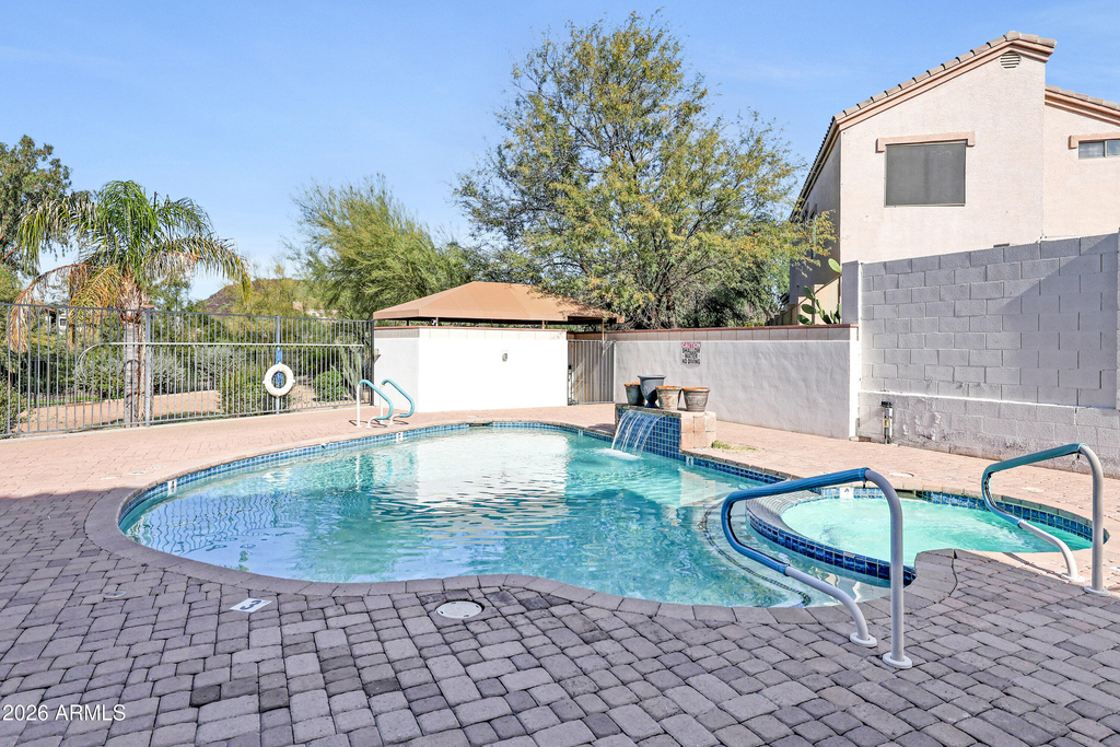 2950 W Louise Drive - Photo 9