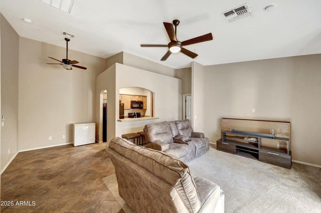 2950 W Louise Drive - Photo 36