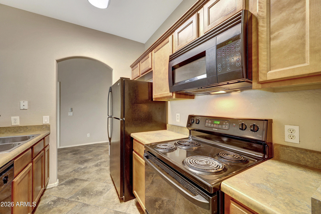 2950 W Louise Drive - Photo 30