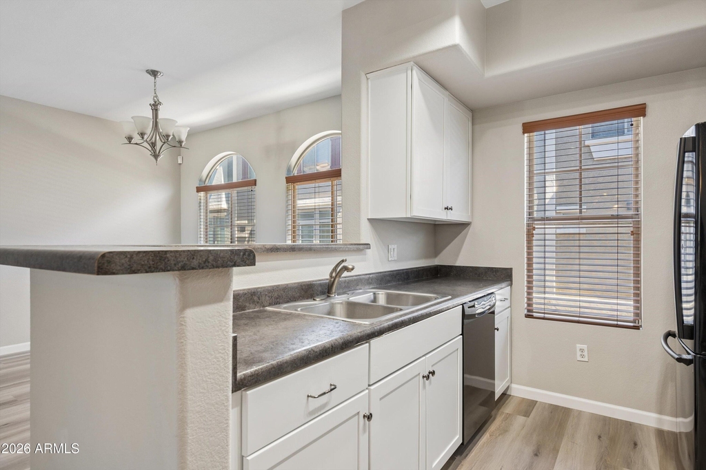 2402 E 5th Street - Photo 12