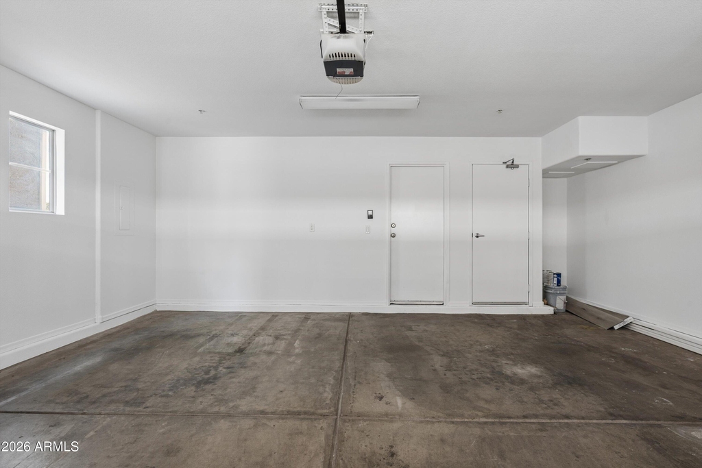 2402 E 5th Street - Photo 5