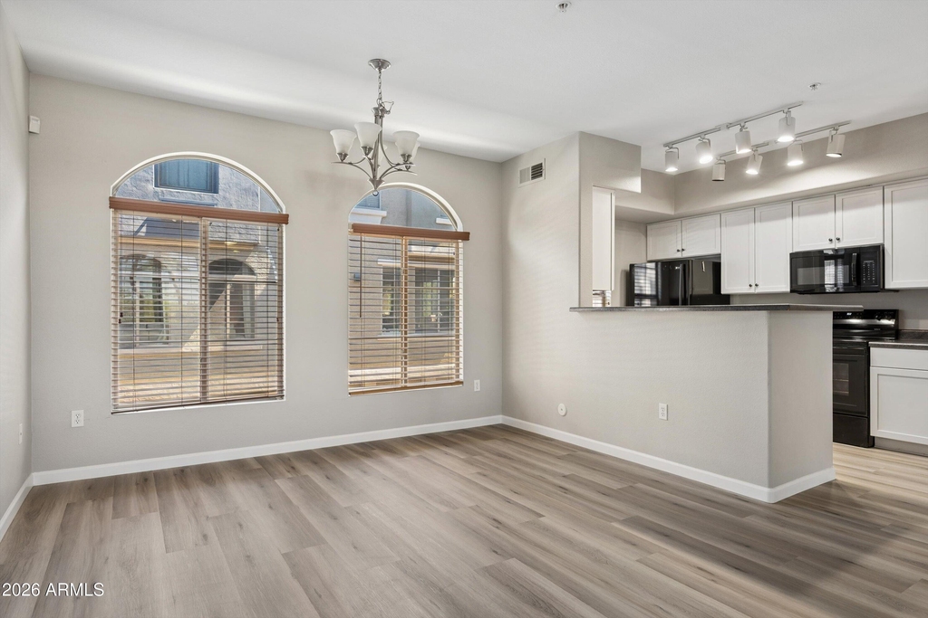 2402 E 5th Street - Photo 15