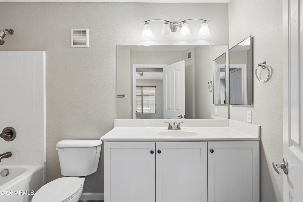 2402 E 5th Street - Photo 19